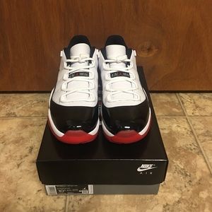 Air Jordan Men’s Retro 11 Low Basketball Shoes